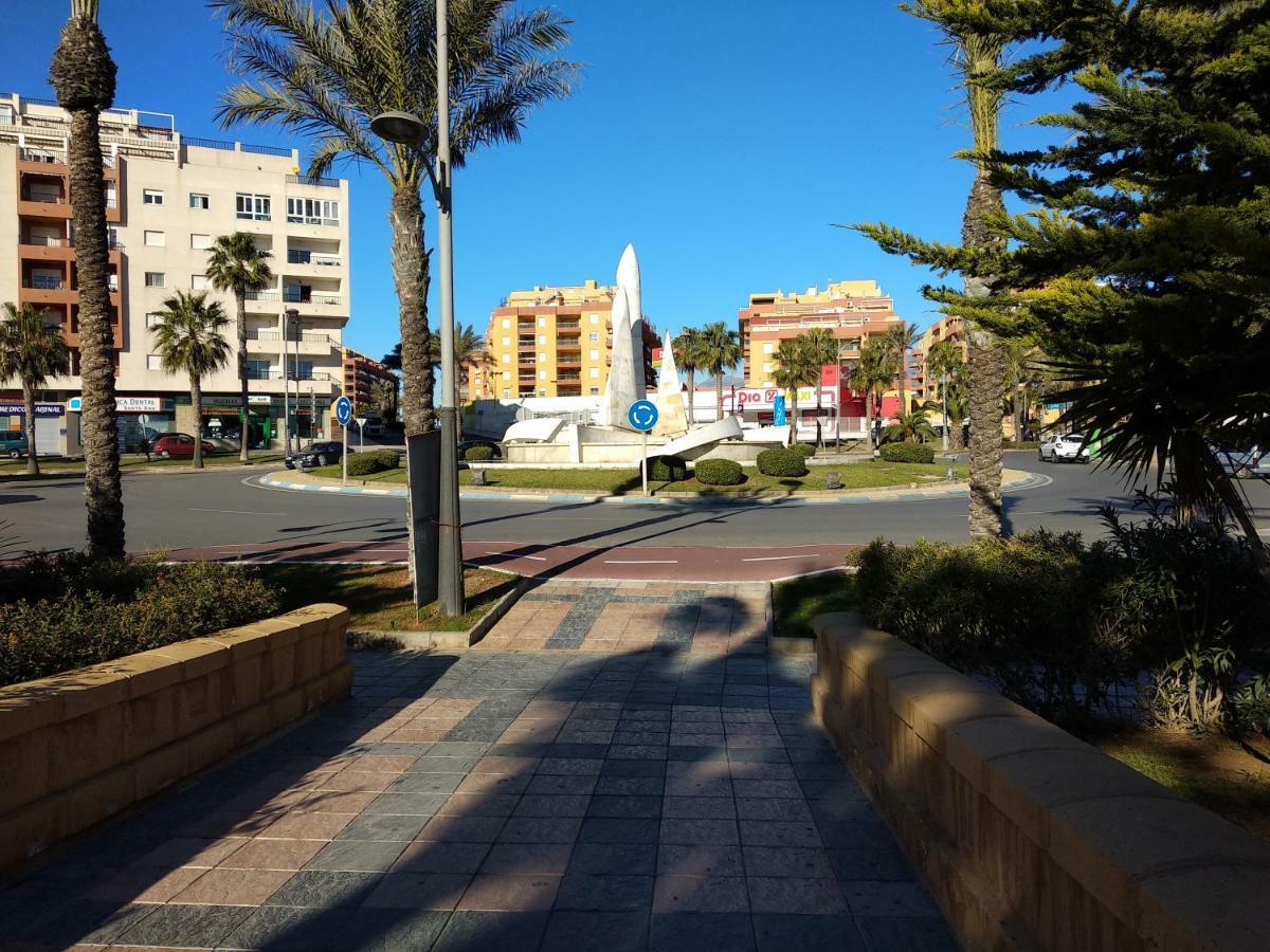 Apartamento En Puerto De Roquetas De Mar Apartment Exterior foto